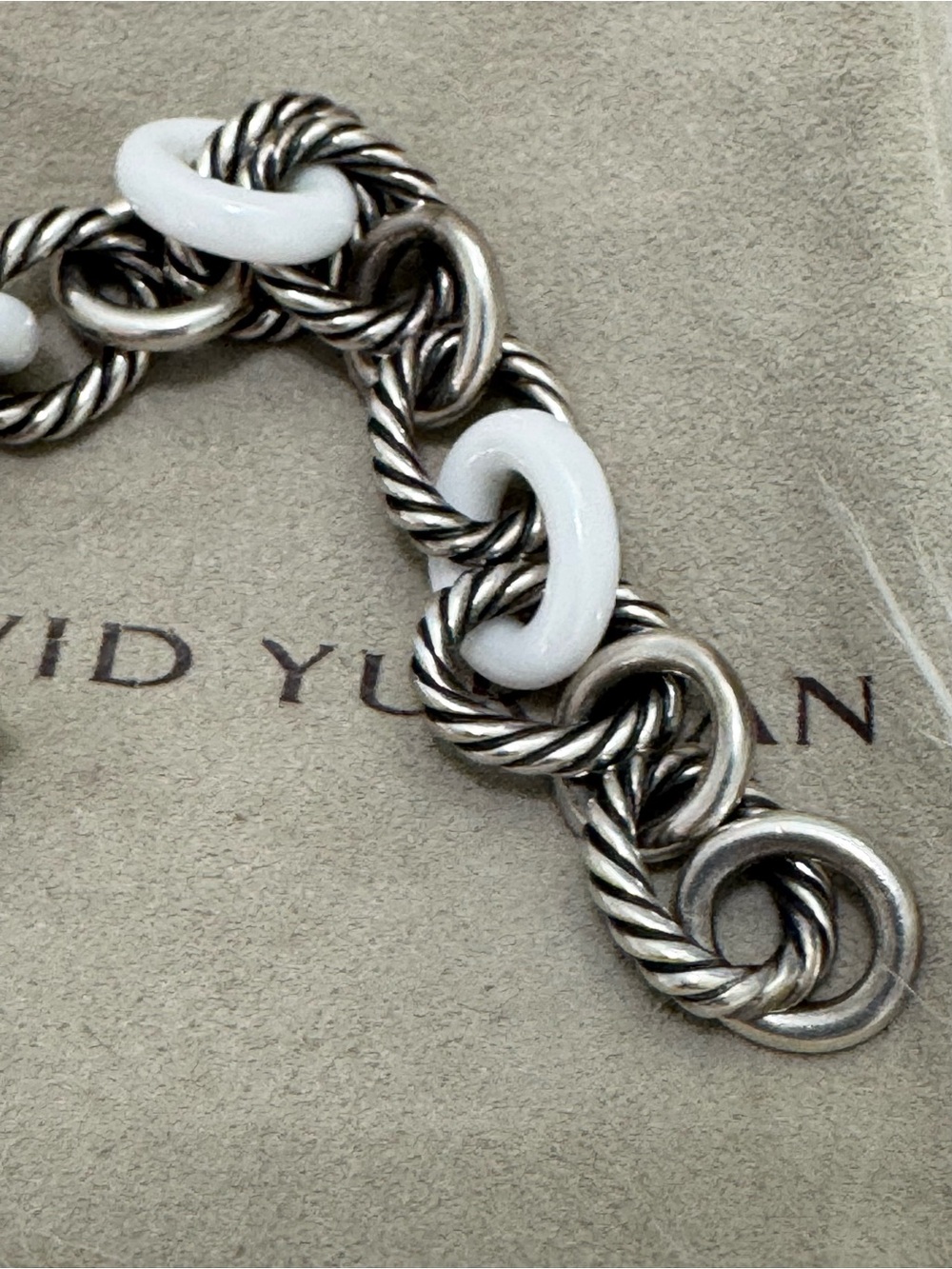 David Yurman Sterling Silver Oval Link Bracelet with White Ceramic Links - Picture 4 of 11